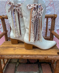 The Saddle & Lace Set